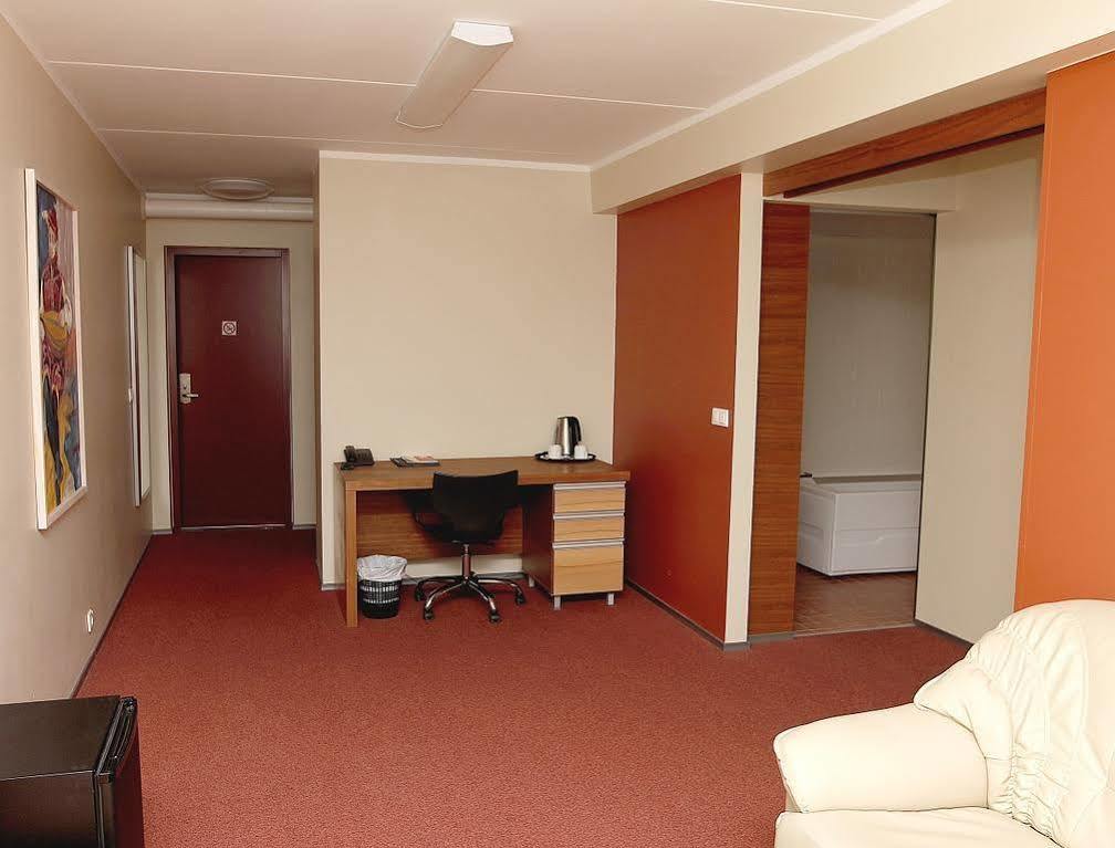 Tartu Rakendusliku Kolledzi Hotell Exteriér fotografie